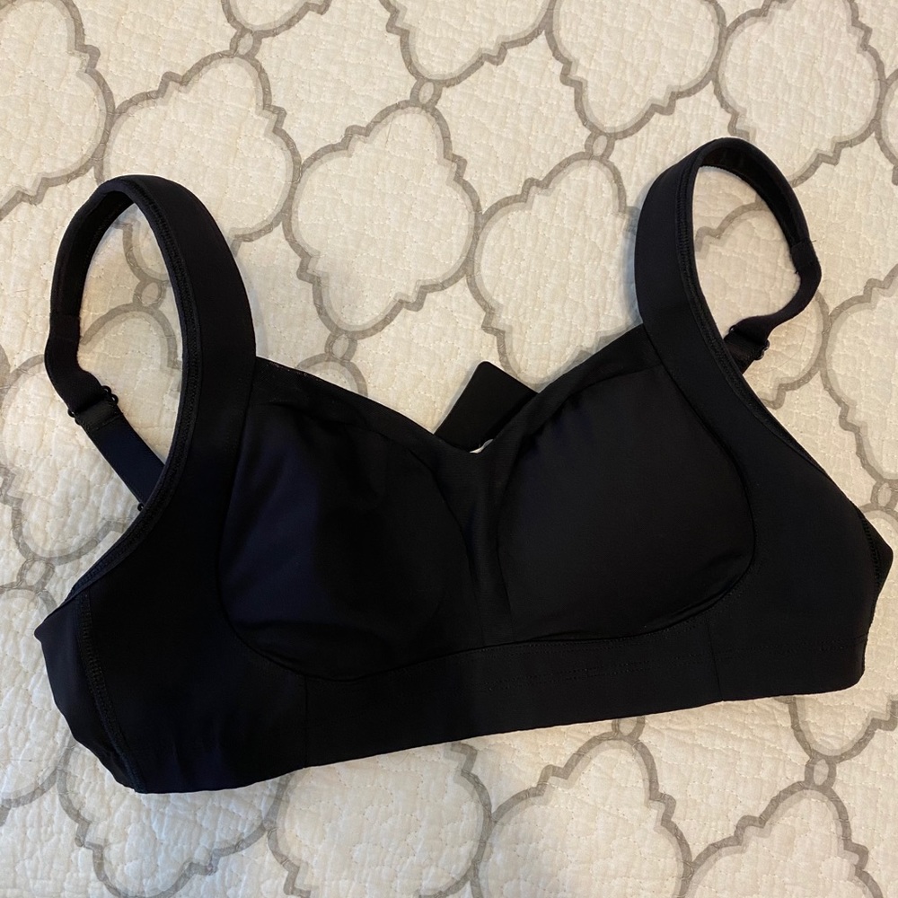 Lululemon Tata Tamer Size 36C